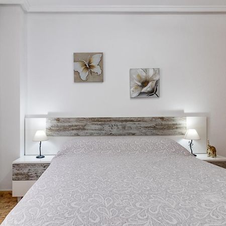 Apartamento La Loma 11 Торевьиа Экстерьер фото